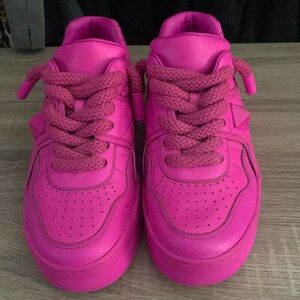 Valentino pink one stud sneaker 38.5